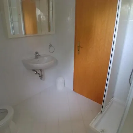 Zsolnai Apartment *